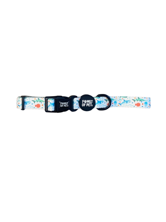 Under the sea: Adjustable collar